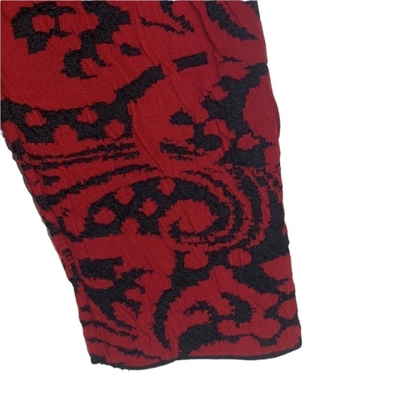 - NWT Red & Black Chico’s Pattern Jacquard Textured Knit Cardigan Sweater - Picture 11 of 11